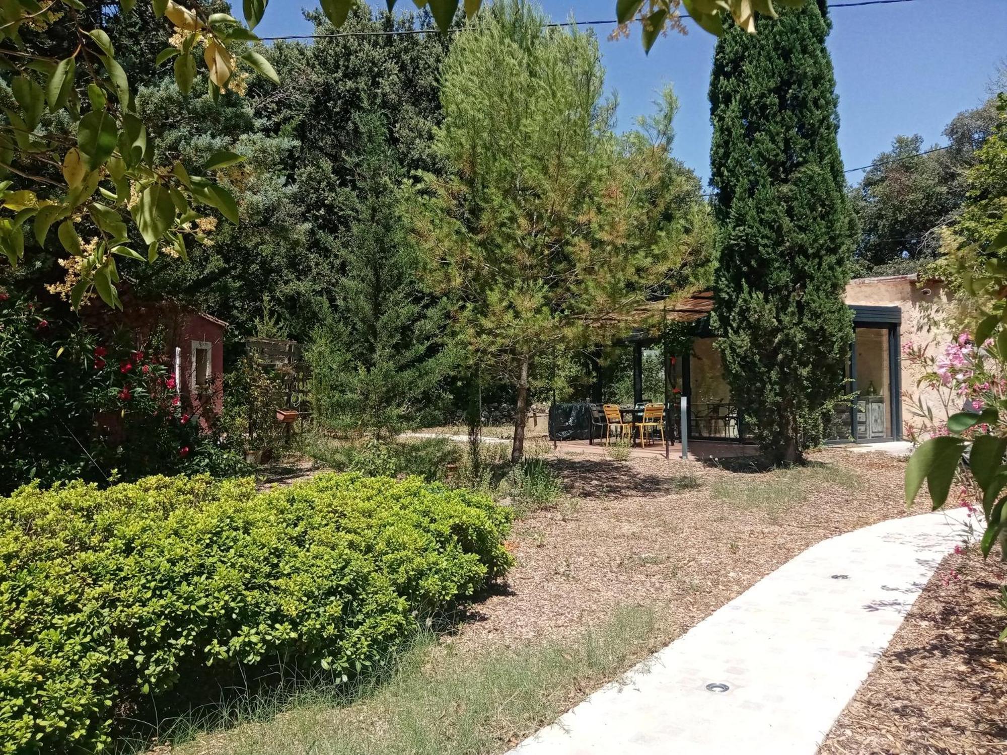 Au Mas Saint Pierre Pignans Exterior foto